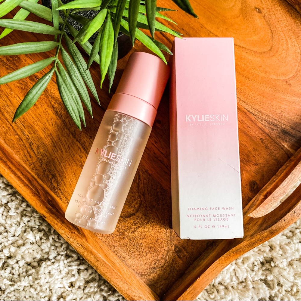 Kylie Skin by Kylie Jenner Foaming Face Wash
